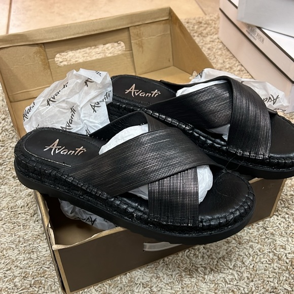 Avanti sandals - Picture 4 of 6